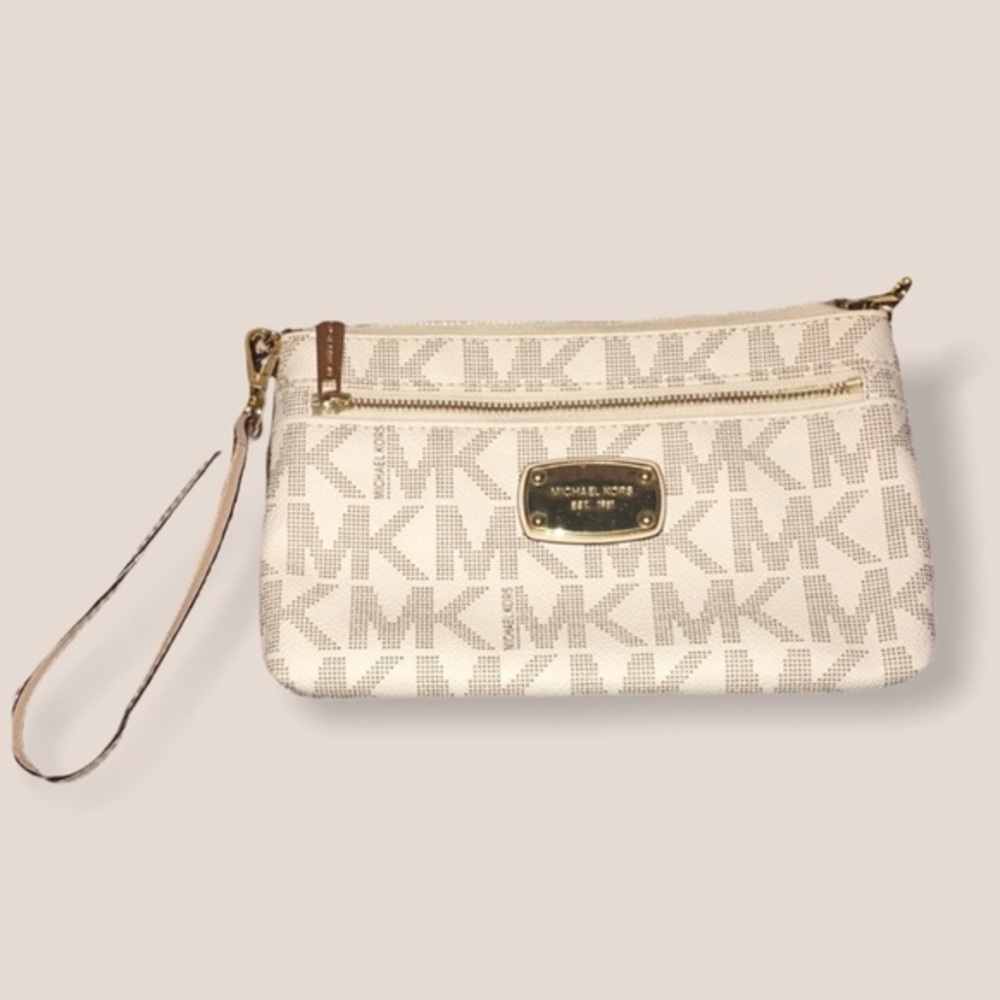 Authentic White Michael Kors Wristlet
